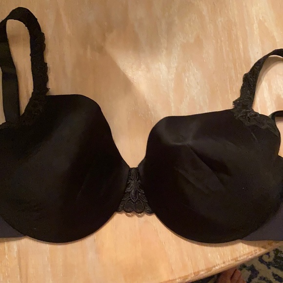 lilyete Other - Bra black underwire 36d new